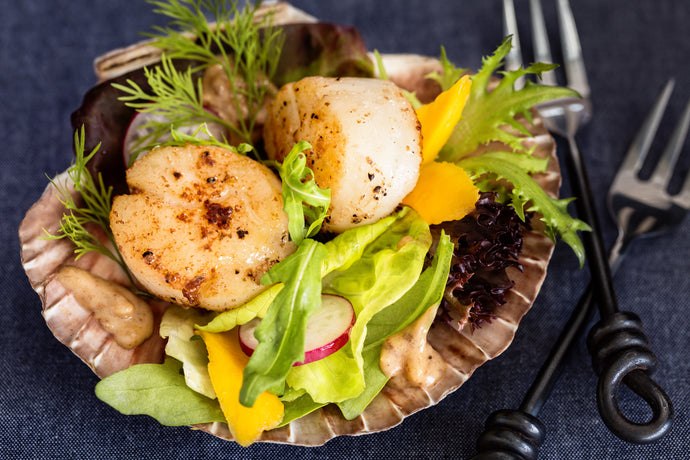 Pan Seared Scallops and Mango Salad